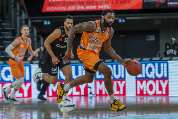 染力同样重 染力同样重