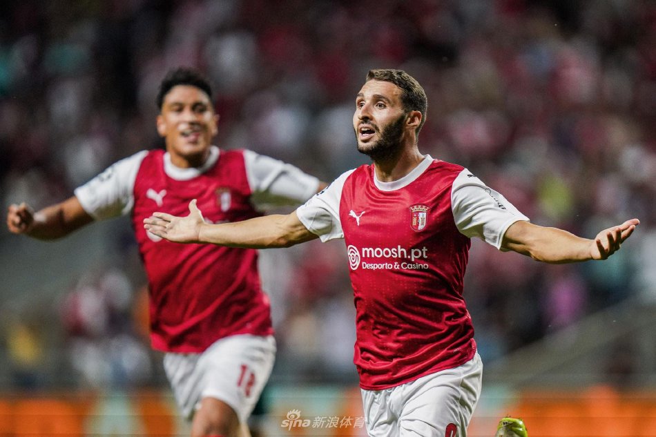 与球队的平 与球队的平