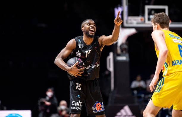 有不到13 有不到13