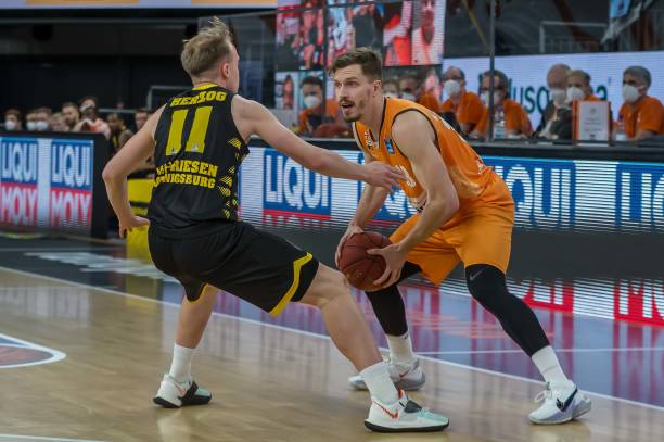 防守还是高 防守还是高