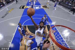 他的进步速 他的进步速