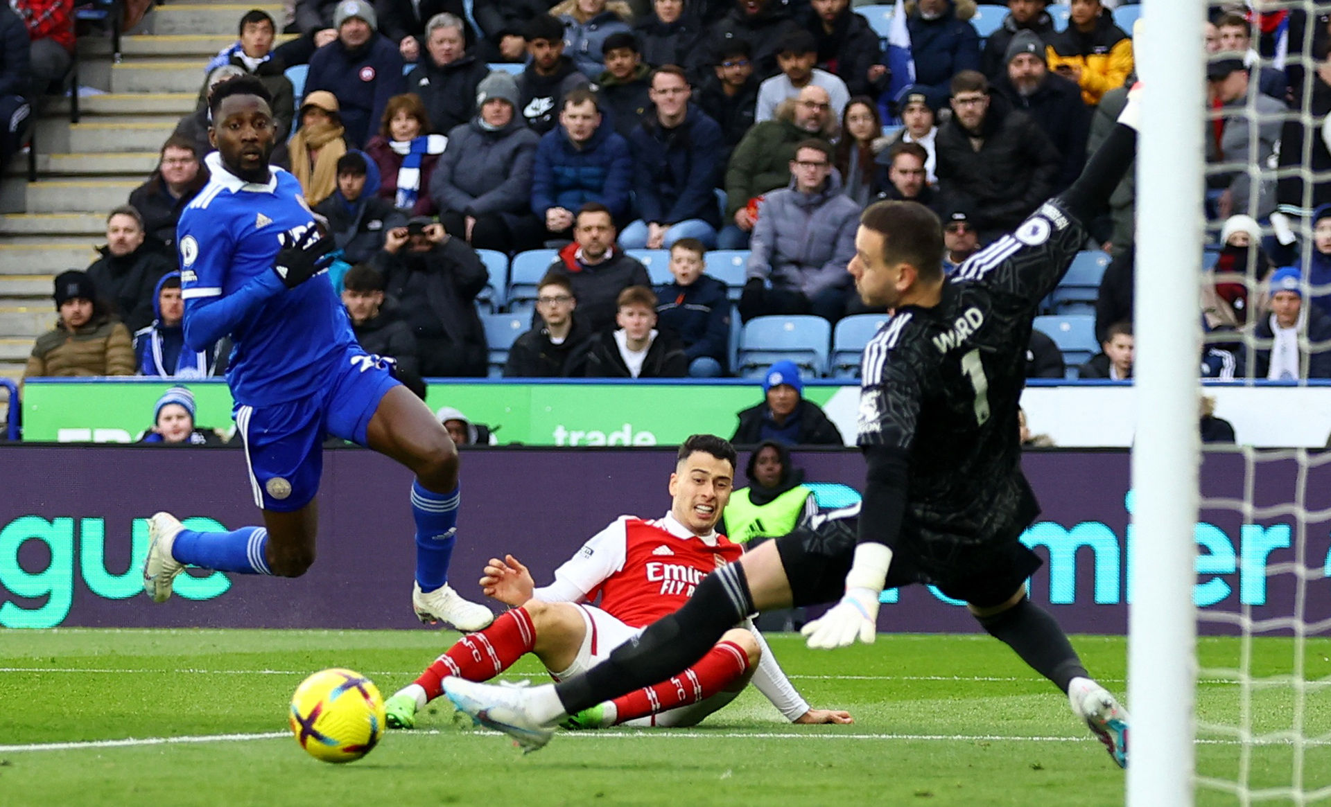 还通过游泳 还通过游泳